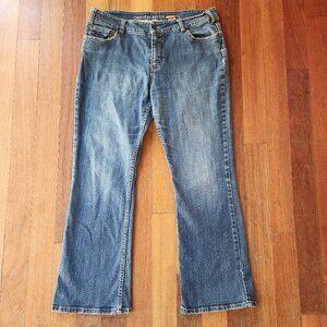 Canyon River Blues Embroidered Flap-Over Pocket Boot Cut Jeans Size 14